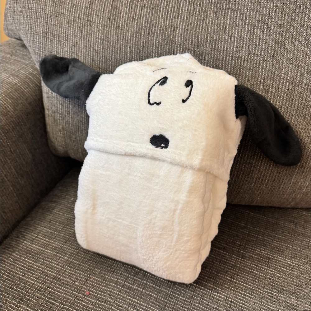 Peanuts / Snoopy Hooded Blanket - White and Black